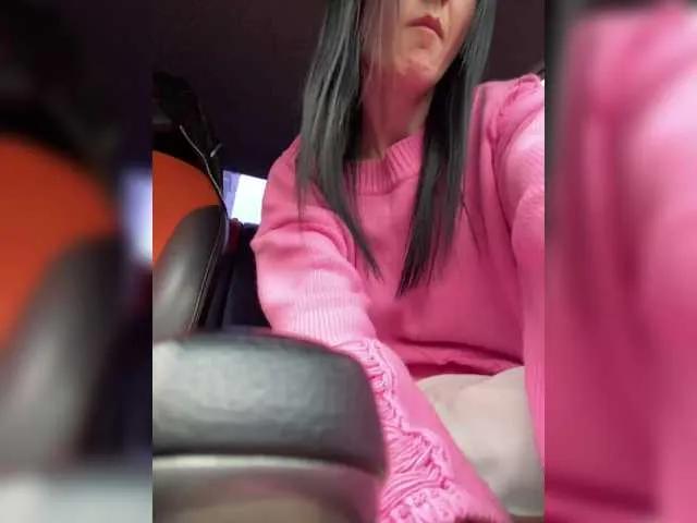 Liya-liya from BongaCams