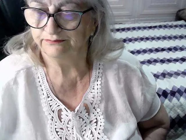 Freechat LolkaAlyss on BongaCams