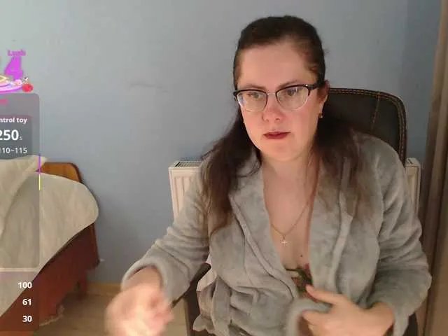 Freechat mandarinka28 on BongaCams