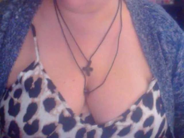 Freechat mayalove4u on BongaCams