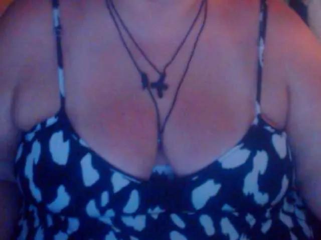 Freechat mayalove4u on BongaCams