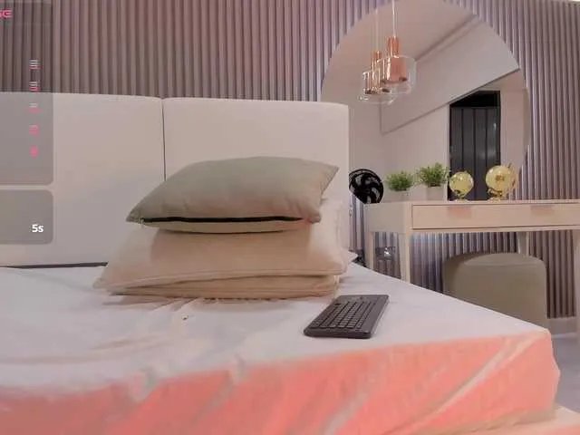 Mia-Starr on BongaCams