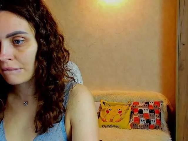 Watch 25 years old miagrantes from BongaCams miagrantes from BongaCams