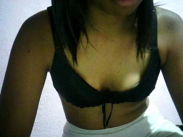 Sexy Minou20 from BongaCams Minou20 from BongaCams