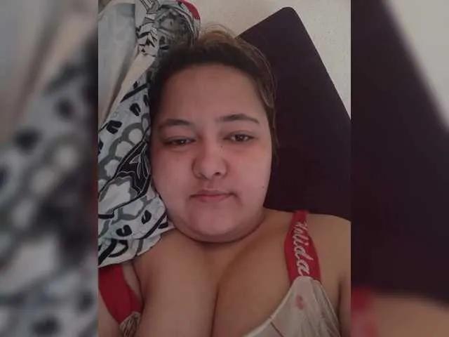 Molly-Janette on BongaCams