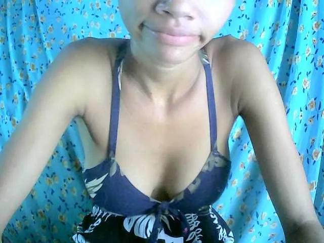 Monicaxa on BongaCams 