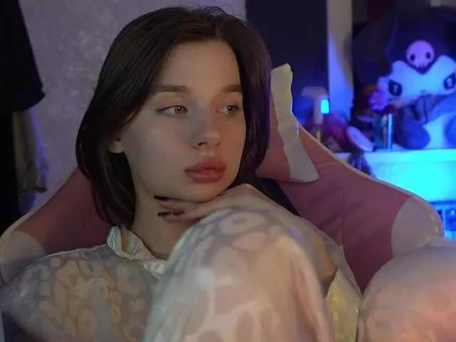 MossiPolli on BongaCams