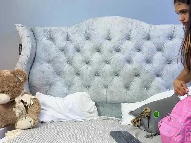 MysticLiah from BongaCams