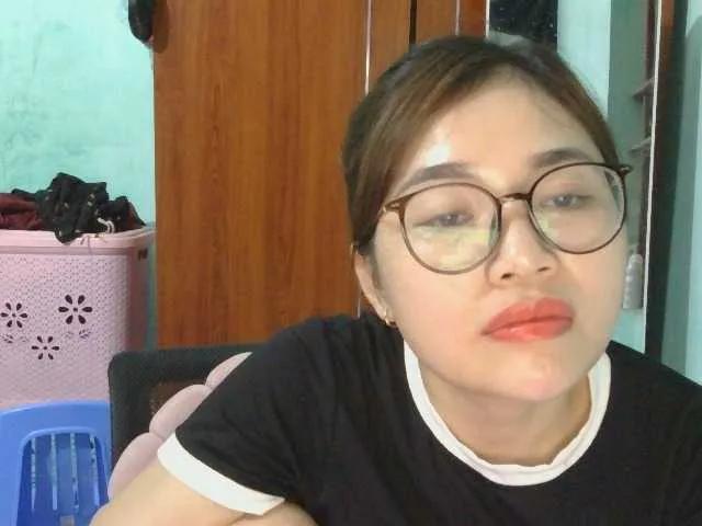 Freechat nana7777 on BongaCams