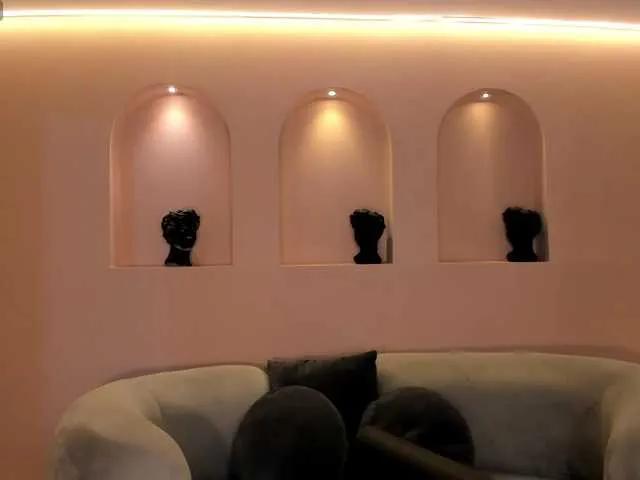 Freechat NiaSalvatore on BongaCams