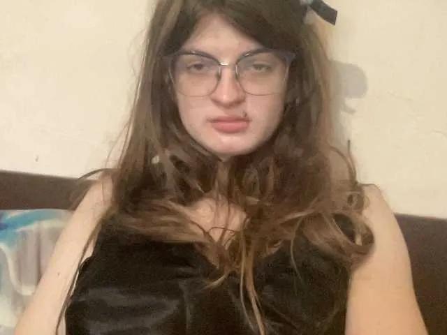 Discover sexy slut NikaXZimax NikaXZimax from BongaCams