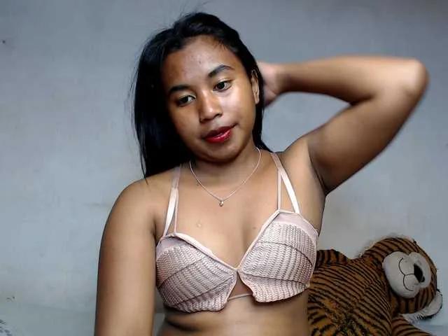 Freechat Pauliemarie on BongaCams