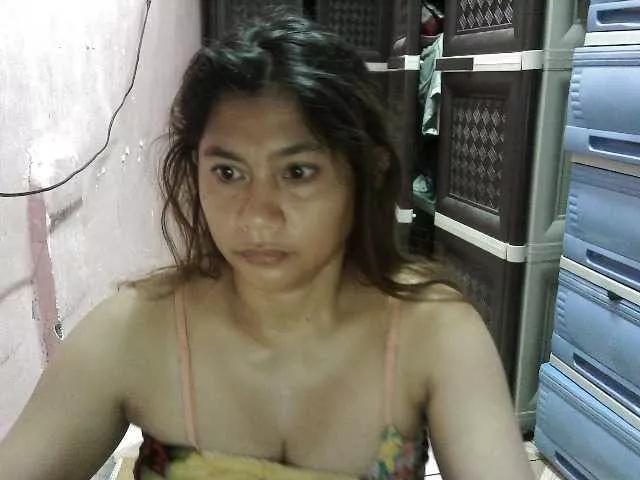 peenastyfame on BongaCams 