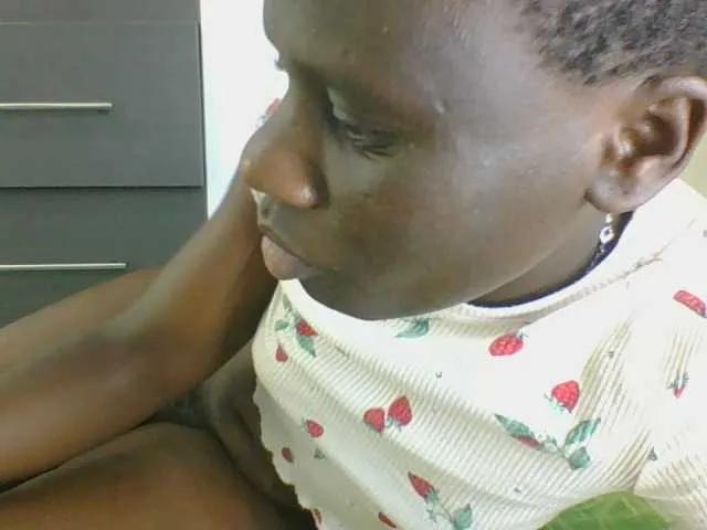 Petitegoddess on BongaCams