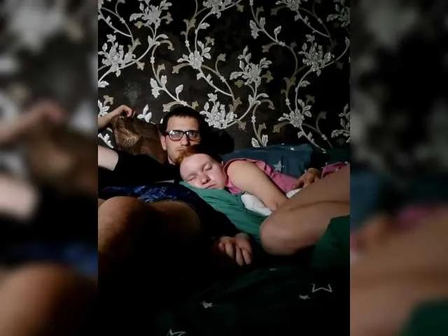 Explore cute escort Qinallen Qinallen from BongaCams