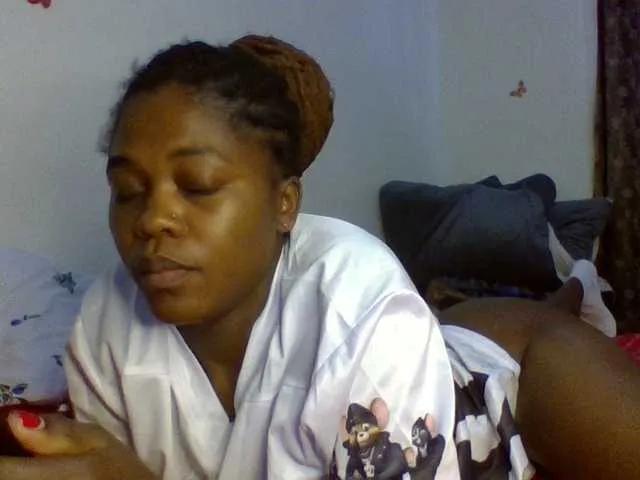 Freechat QueenJacky on BongaCams