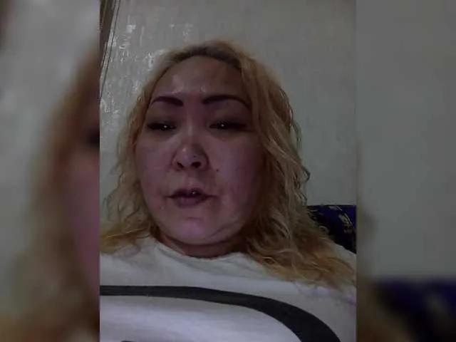 Qweentis from BongaCams