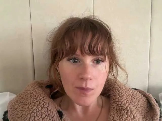 Freechat REDHEADROSIE on BongaCams