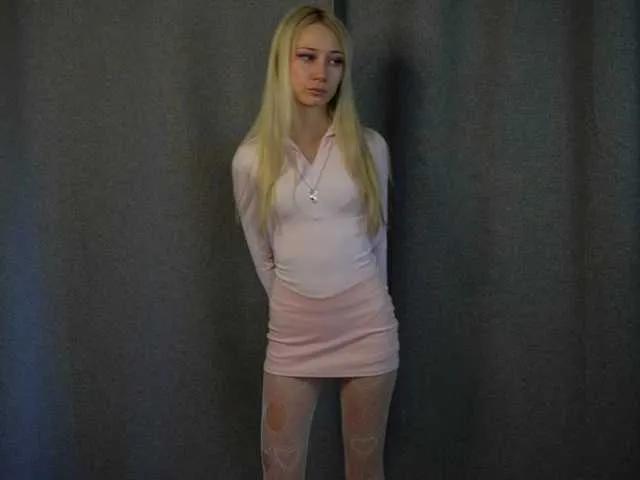 RosyCheeks1 from BongaCams