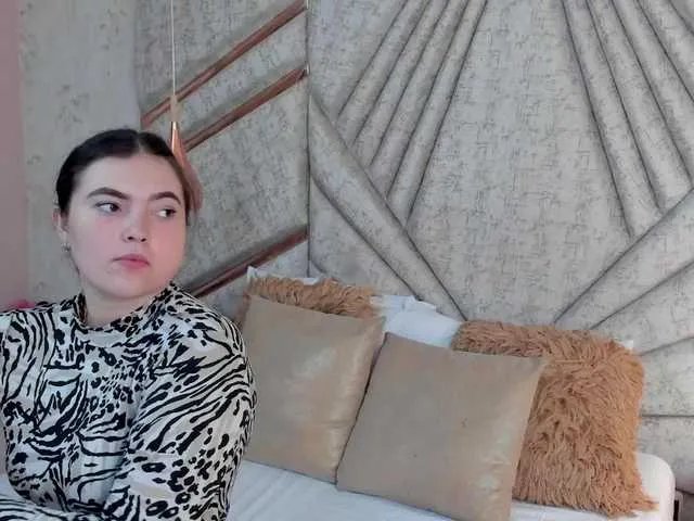 Freechat RousseWalker on BongaCams