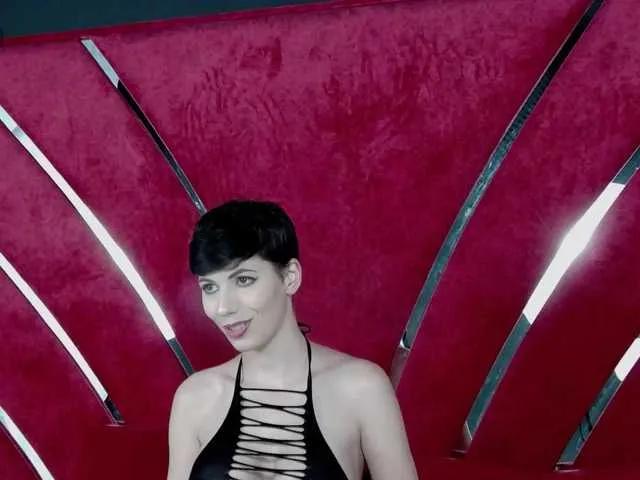 RoxxyRouge on BongaCams 