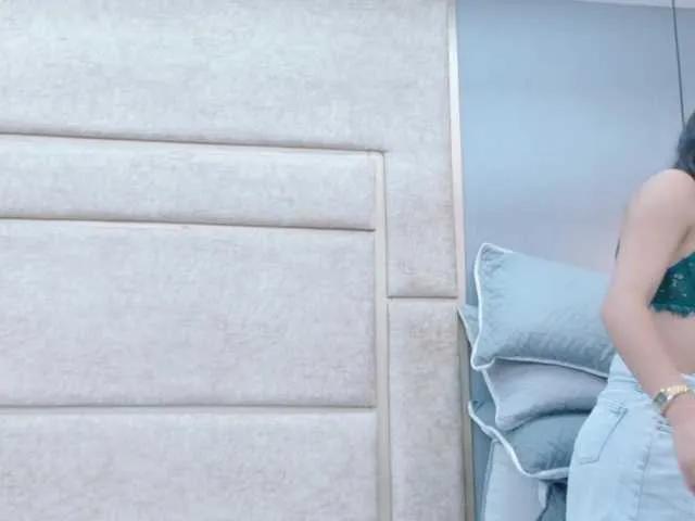 Masturbate to amazing performer RubyScarlett RubyScarlett from BongaCams