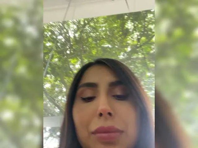 Freechat SallyeLeins on BongaCams