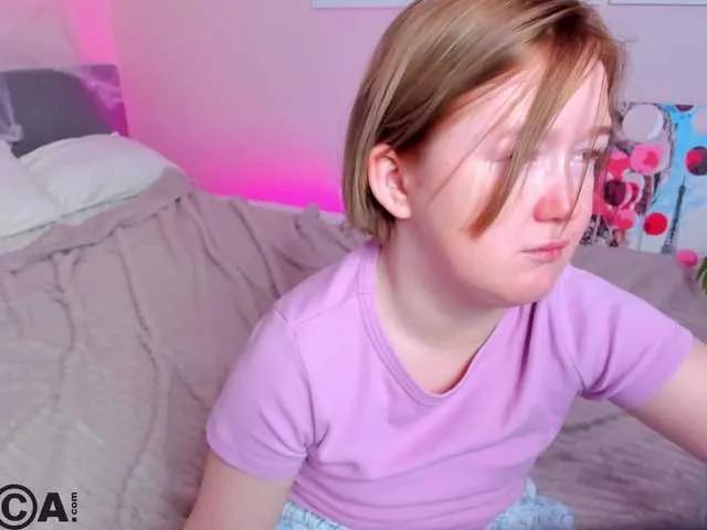 Sara-Moor on BongaCams 