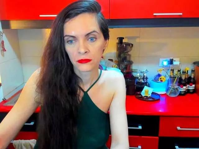 SexQueen11 on BongaCams 
