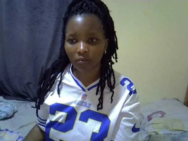 Freechat Sexxyqueenss on BongaCams