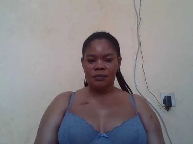 Sexydove on BongaCams