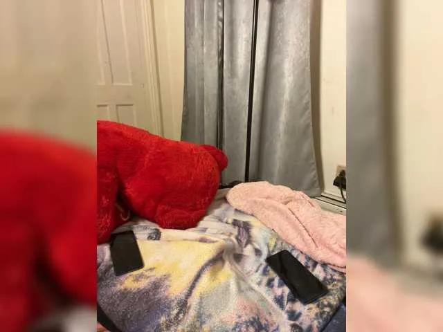 Sexyred3141-1 on BongaCams