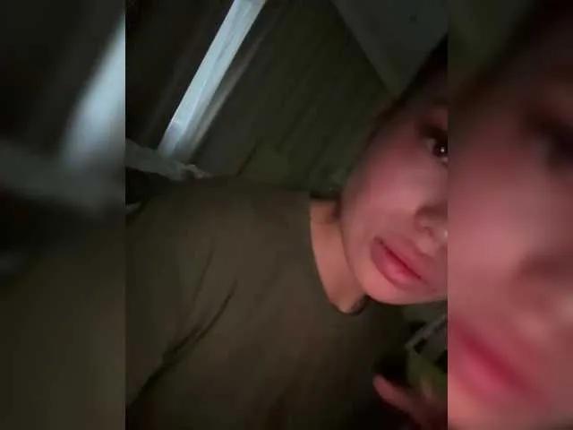 Simonka from BongaCams