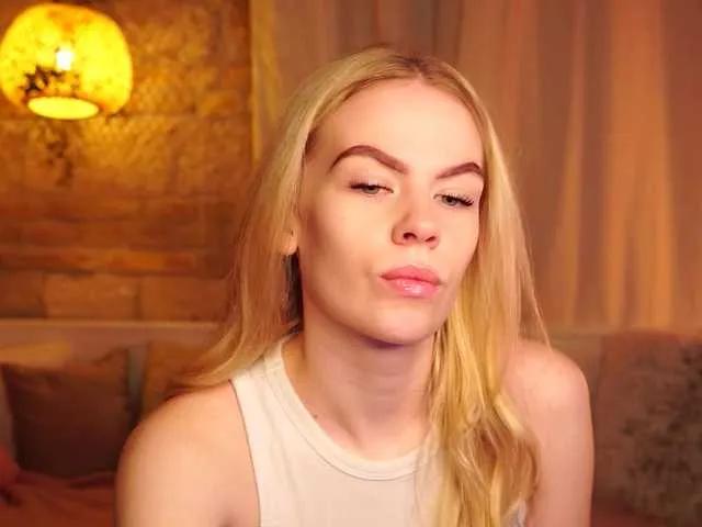 Explore SnowwBarbie, she wants to masturbate for you SnowwBarbie from BongaCams