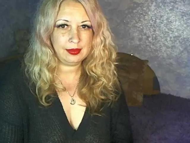Freechat SoftGella on BongaCams