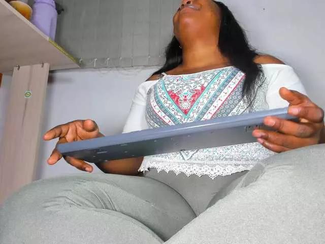 ssusy-ebony on BongaCams 