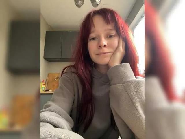 Discover StillHer, she wants to masturbate for you stillHer from BongaCams