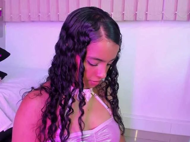 Freechat SunnyGilmore on BongaCams