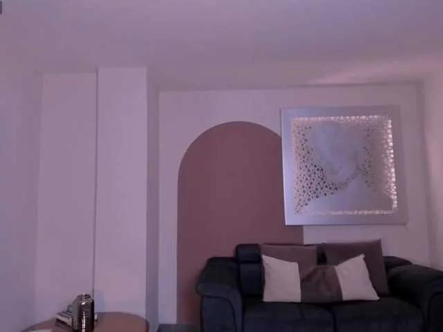 Freechat SussyBell on BongaCams