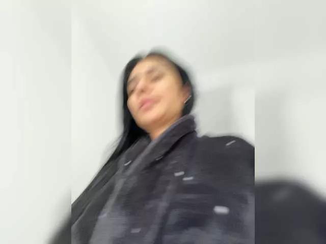 TinyRouse on BongaCams