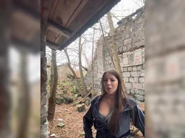 Amazing Tr1xie wants you to fuck their body now Tr1xie from BongaCams