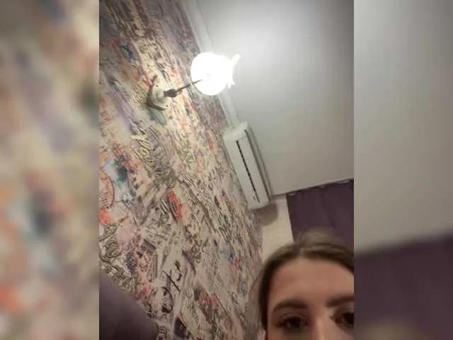 Vikki-Creed from BongaCams