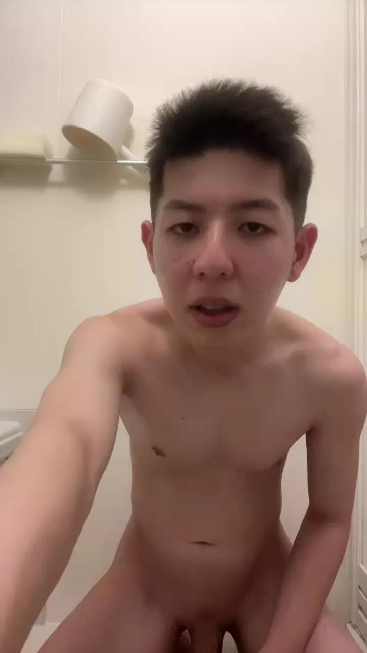000ccvv999 on Cam4 