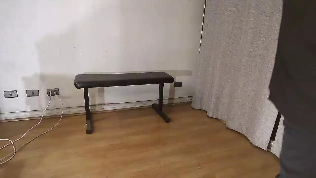 25x6cms on Cam4 