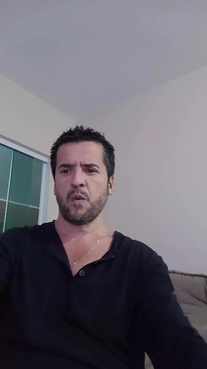 _TOP__MARRENTO on Cam4 