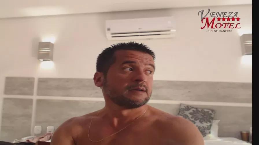 _TOP__MARRENTO on Cam4 