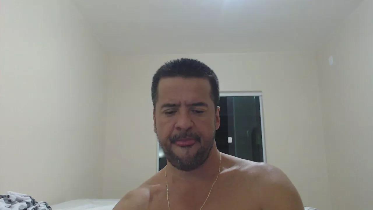 _TOP__MARRENTO on Cam4 