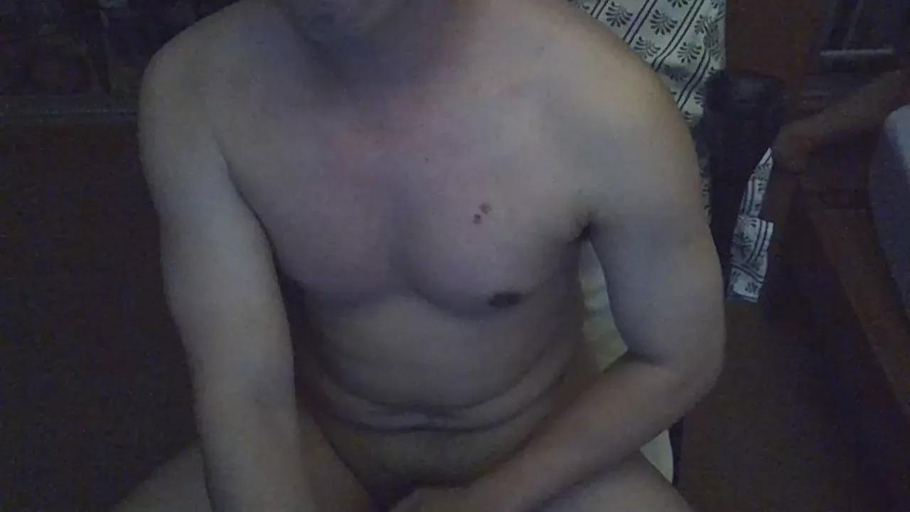 adn323 on Cam4 