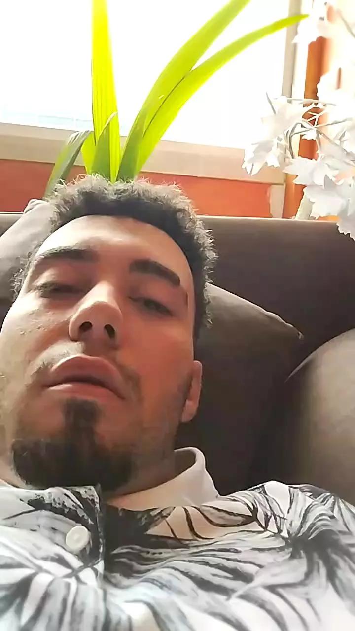 adrii091 on Cam4 