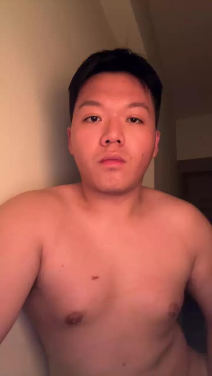Aksjsjja88 on Cam4 